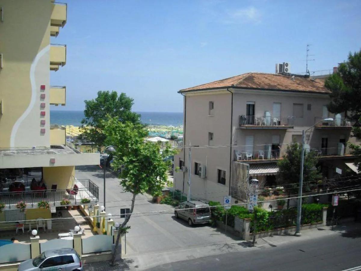 Hotel Piccari New Rimini Exterior foto